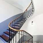 Le Hub Climatise Avec Terrasse Apartment